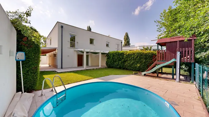 Haus 2 Pool