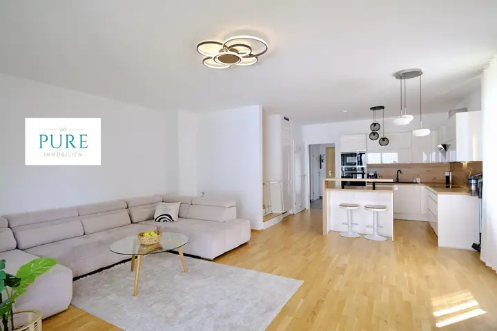 Trendige DH-Hälfte mit geschmackvollem Interieur