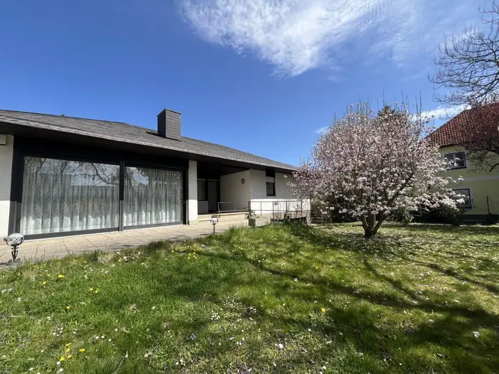 Bungalow_Außenansicht