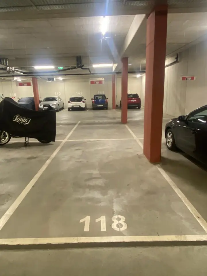 Tiefgaragenplatz