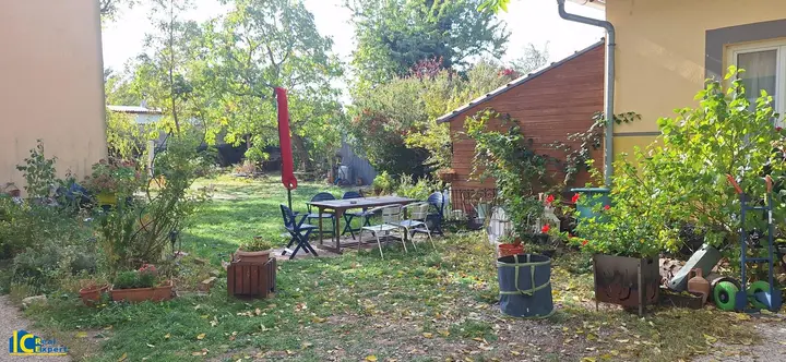Idyllischer Innenhofgarten zur Mitbenutzung