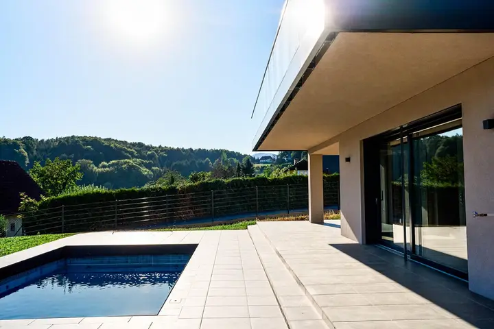 Terrasse und Pool Haus A