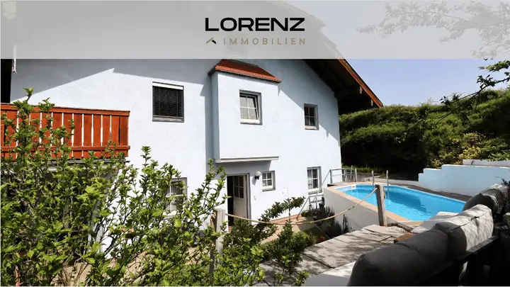 Außen mit Pool