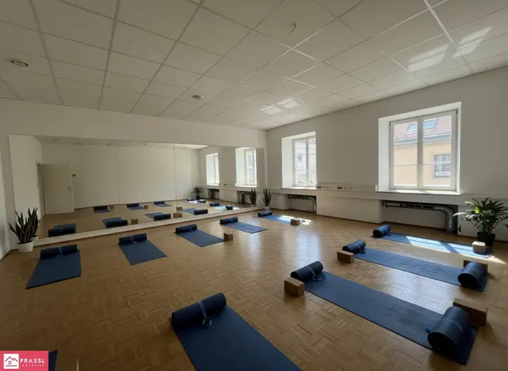 KI Generiert - Möbilierungsvorschlag als Gymnastikzimmer