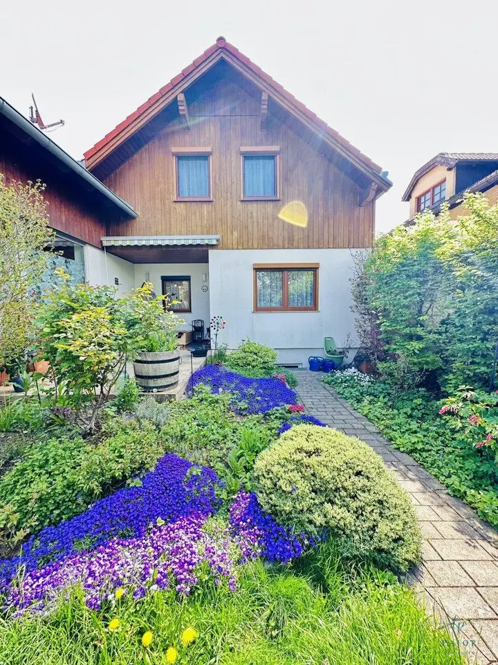 Haus Gartenseitig