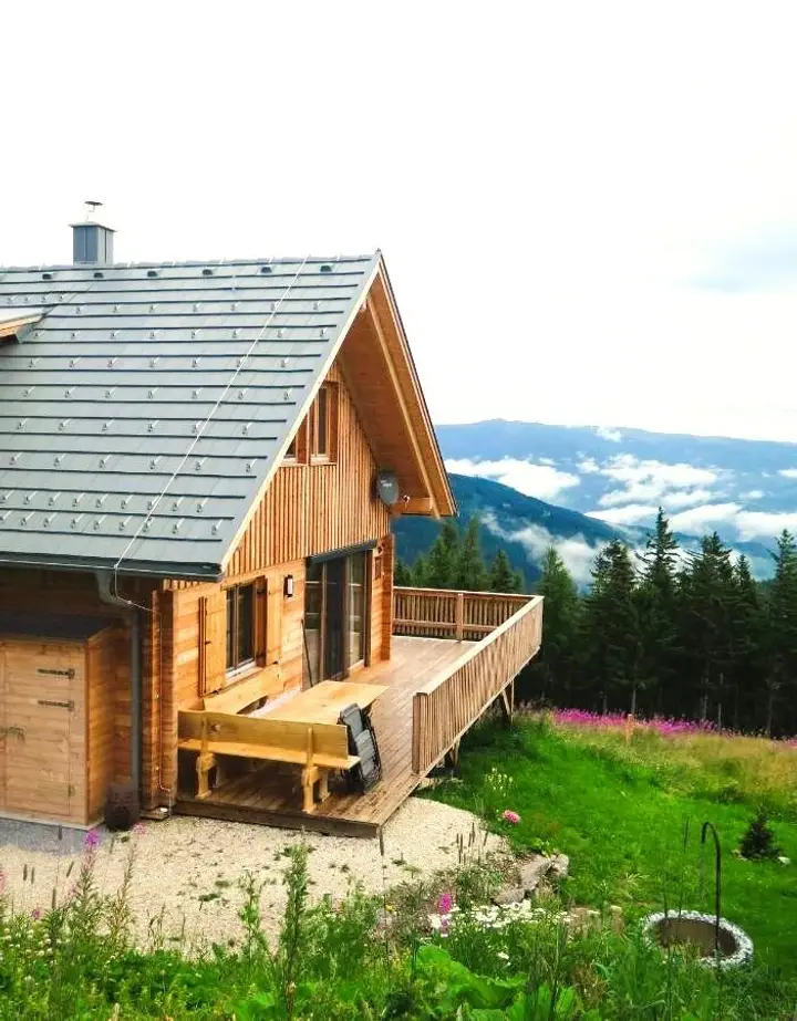 Almresi Außen sonnig