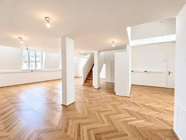 Loft-Bürobereich