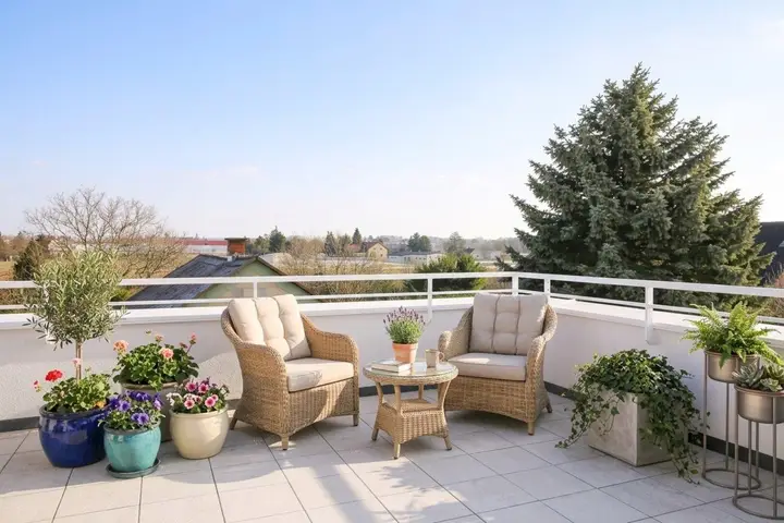 Terrasse und Ausblick