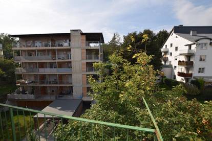 ## JETZT MIETEN! Dachgeschoss, 3 Zimmer, 2 Balkone in Graz-Gösting ##
