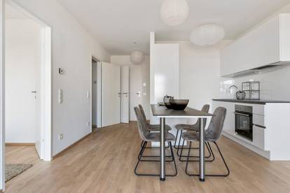 Hochwerte 2-Zimmer Wohnung mit moderner Einbauküche, stilvollem Bad und großzügigem Balkon! PROVISIONSFREI