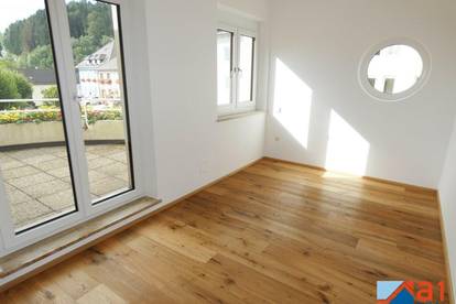 Erstbezug nach Renovierung: Moderne Wohnung mit Terrasse!