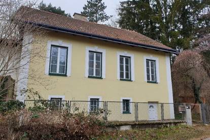 Sanierungsbedürftiges Haus in idyllischer Wienerwald-Lage
