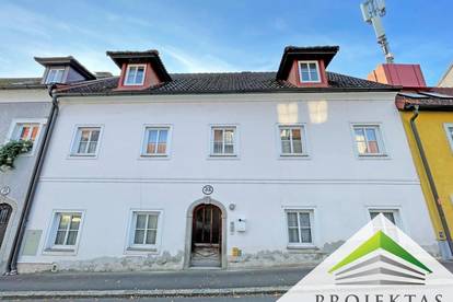 Stadthaus mit Potential am Römerberg - sanieren oder neu bauen. 360 Grad Rundgang online!