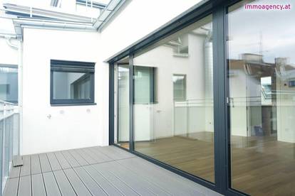 ERSTBEZUG - Hochwertige Ausstattung - 3 Zimmer Dachgeschoss Wohnung mit großer Terrasse