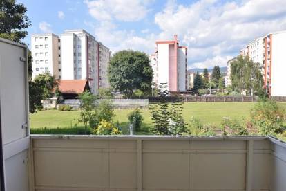 Garconniere mit Balkon und Parkplatz in Andritz - Grazer Straße