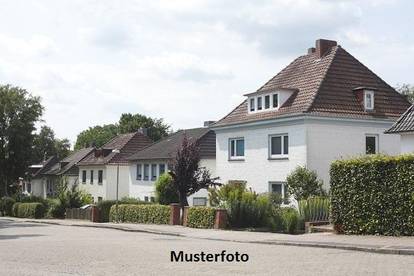 2-Familienhaus in ruhiger Lage