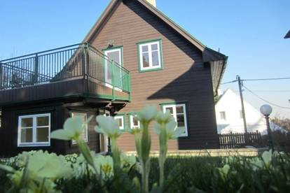 Ein Haus im eleganten Landhausstil zum Verlieben - verbringen Sie den nächsten Sommer in Ihrem Garten