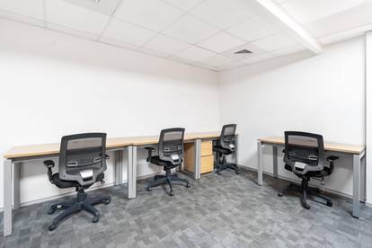 Privater Büroraum für 4 Personen in Regus Smart City 