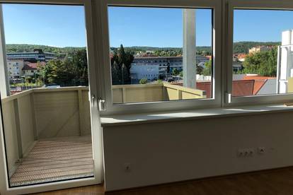 Traumhafte Single/Studenten Wohnung mit Panoramablick aufs Leithagebirge im Zentrum von Eisenstadt