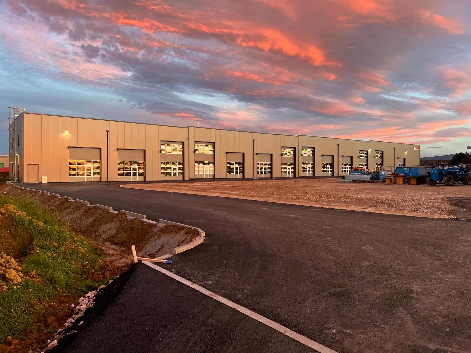 Makler FE Business Parks GmbH