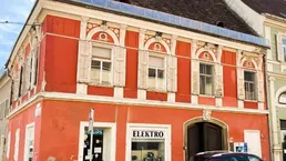 Rendite trifft Romantik – Zinshaus mit Charme und Zukunft Investieren Sie in ein saniertes Altstadthaus mit Flair, Substanz und Perspektive.