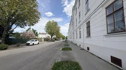 Kleine Wohlfühlwohnung mit begrüntem Innenhof