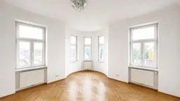 Helle Altbauwohnung mit Erker // 2,5 Zimmer