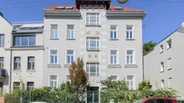 Schöne barrierearme 2 Zimmerwohnung mit Garten und Garage