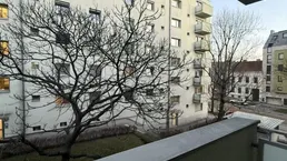 Großzügige Familienwohnung 4-Zimmer in 1140 Wien mit 2 KFZ Stellplätze - PRIVATVERKAUF!