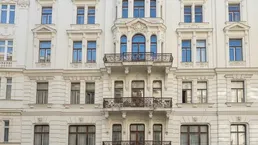 Innenstadtjuwel - Altbau mit Gestaltungspotenzial in begehrtester Lage Wiens