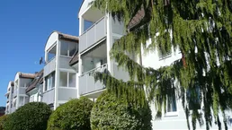 Sonnige Eigentumswohnung mit Loggia und Carport