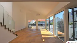 Außergewöhnliche DG-Wohnung mit großen Terrassen und Balkon - zentral begehbar - Nähe Naschmarkt/U4