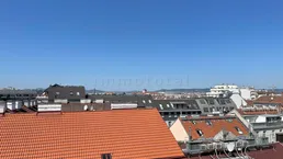 U1 Reumannplatz - Helle 2-Zimmer-DG-Wohnung im 6. Liftstock