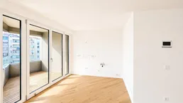 6. Floor LAXURY - Directly at the main train station: Commission-free