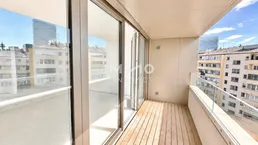 Individual Design Selection - 7. Floor: Directly at the main train station: Commission-free