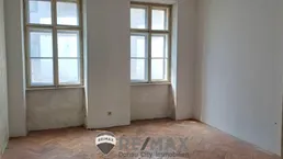 Altbauwohnung im 1. Stock mit Lift - unweit vom Hauptbahnhof!