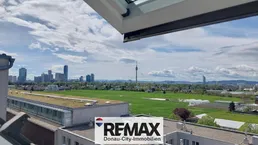 "Traumausblick! DG-Wohnung mit PP nahe Donauzentrum U1 und Alte Donau!"