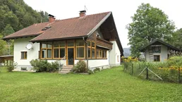 Wohnen, Vermieten oder Generationen verbinden: Mehrfamilienhaus in traumhafter Karawankenlage!