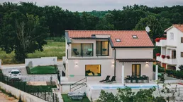 Poolvilla in der Nähe von Porec