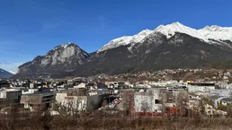 Sonnige Aussichten: Traumhafte WG-freundliche Panorama-Wohnung in Uni- und Kliniknähe