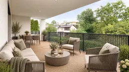 Geräumige Terrasse mit Holzboden, bequemen Loungemöbeln und Essbereich im Freien.