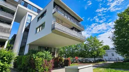 STADTGEFLÜSTER: 2-Zimmer-Wohnung mit Balkon und Tiefgarage in zentraler Stadtlage - Nähe Salzburg AG
