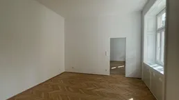 Ruhige, hofseitige Altbauwohnung mit neuer Küche, nahe Hauptbahnhof U1 Südtiroler Platz