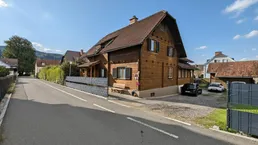 Sofort verfügbares, geräumiges Wohnhaus in guter Siedlungslage