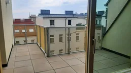 Schöne 3 Zimmer DG-Wohnung