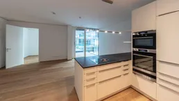 Stadtpark: Tolles Neubauapartment mit Loggia - Conciergeservice inklusive