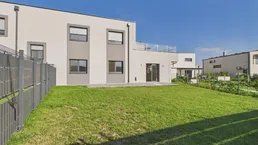 Wohnen mit Urlaubsfeeling: ETW mit Terrasse, Garten &amp; Badeteichzugang