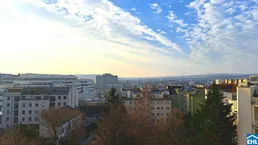 Exklusive Stadtoase im Dachgeschoß: Geräumiges Wohnglück mit Panorama-Dachterrasse in 1140 Wien!