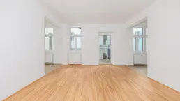 Top sanierte Wohnung mit Balkon