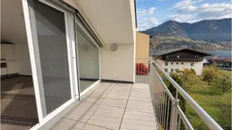 Gepflegte, moderne Mietwohnung mit Seeblick in zentraler Lage von Zell/See. Ca. 94 m², 2 SZ, Balkon
